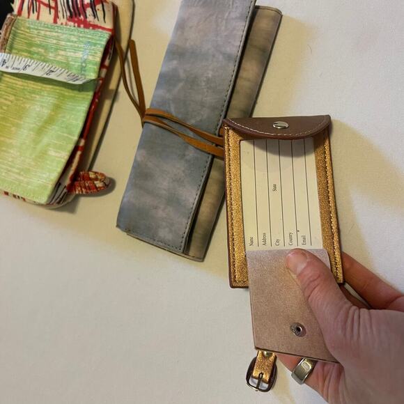 travel accessories - bag tag, cosmetic bags, jewelry carrier - Picture 9 of 9